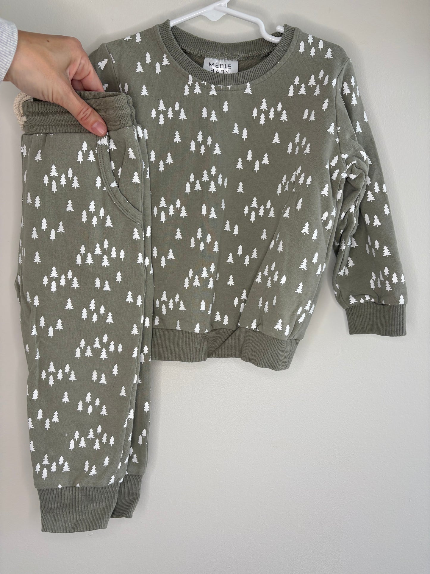 pre-loved :: 3T Winter Trees Matching Set