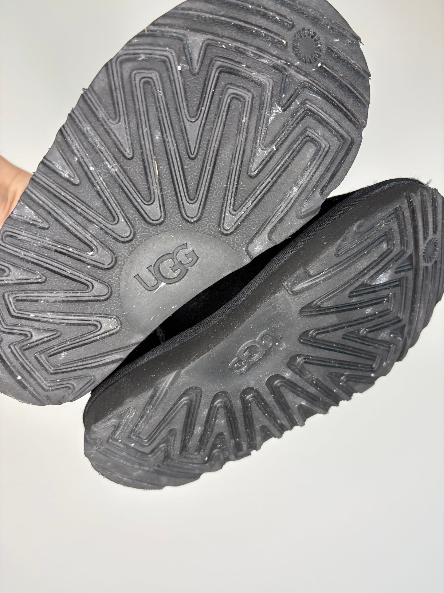 pre-loved :: Toddler 11 UGG Tasmans
