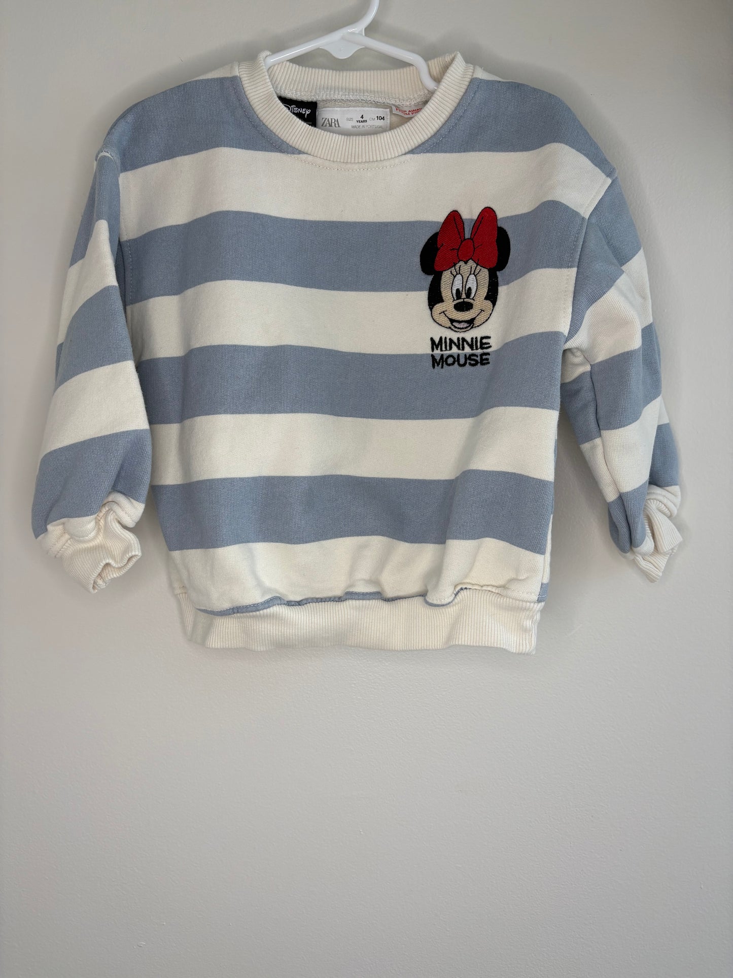 pre-loved :: 4T Striped Minnie Mouse Crewneck (small fit)