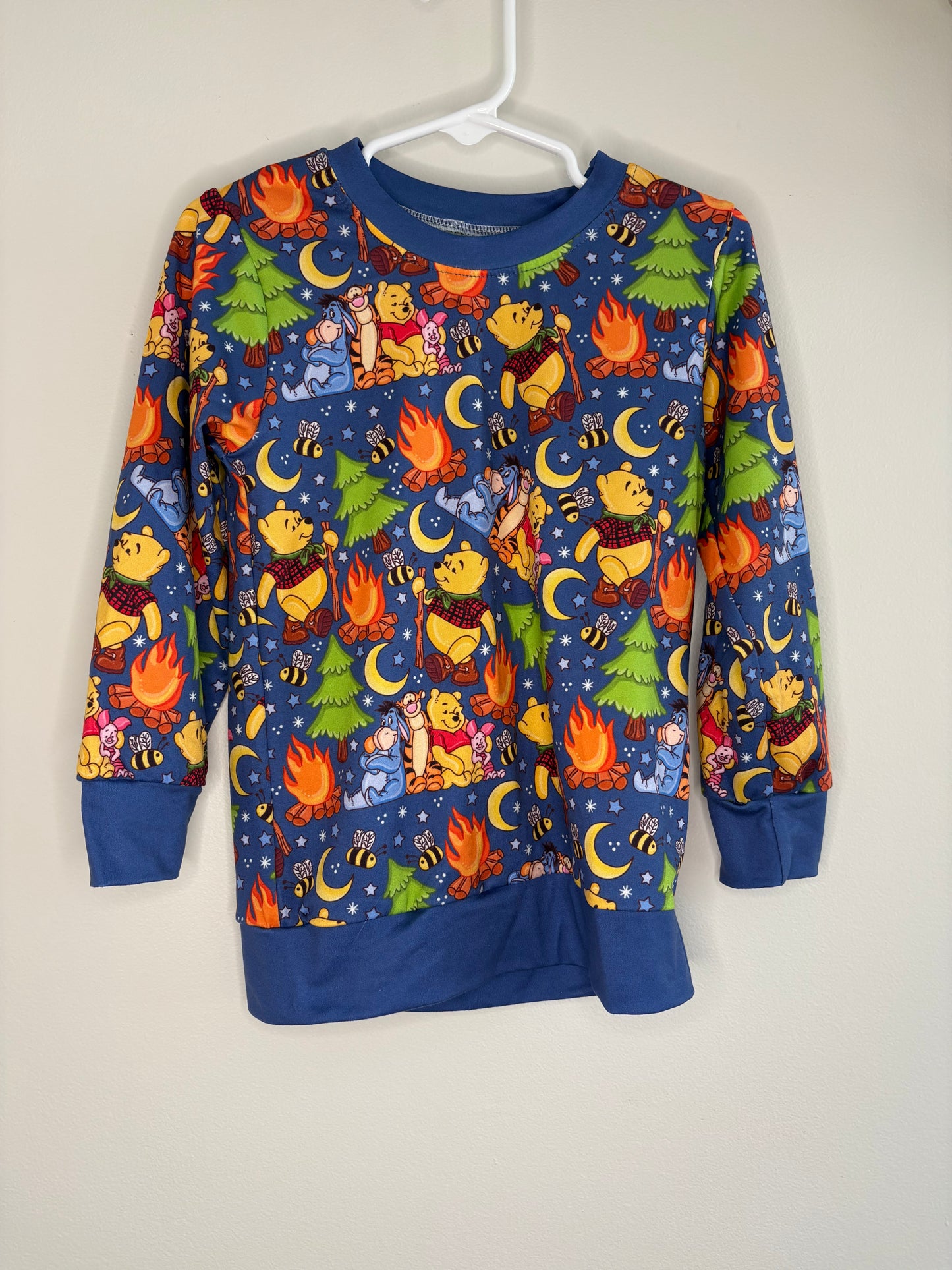 pre-loved :: 3T Winnie the Pooh Crewneck