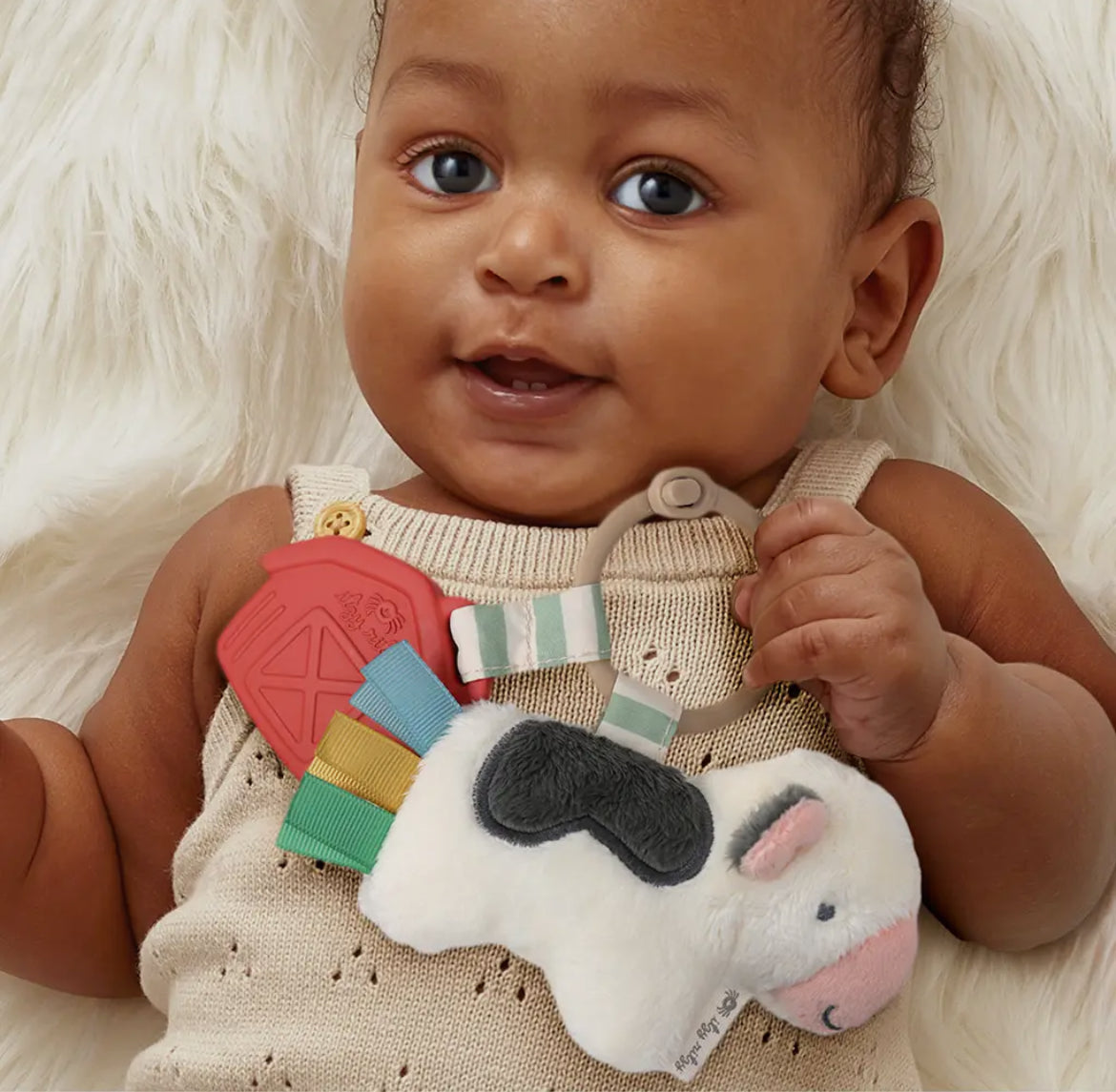 Itzy Pal Plush Teether - Cow