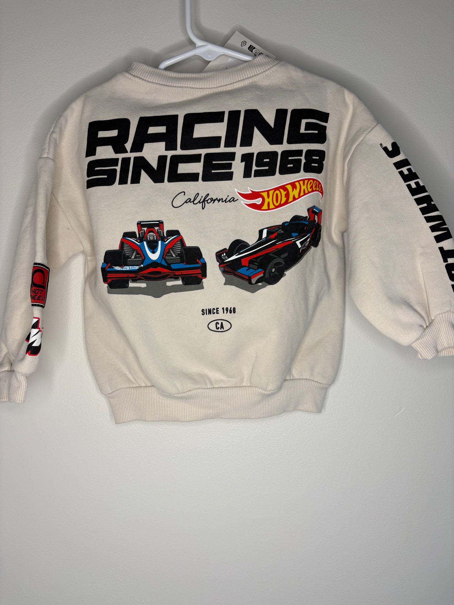 pre-loved :: 3T Hot Wheels Crewneck (NWT)