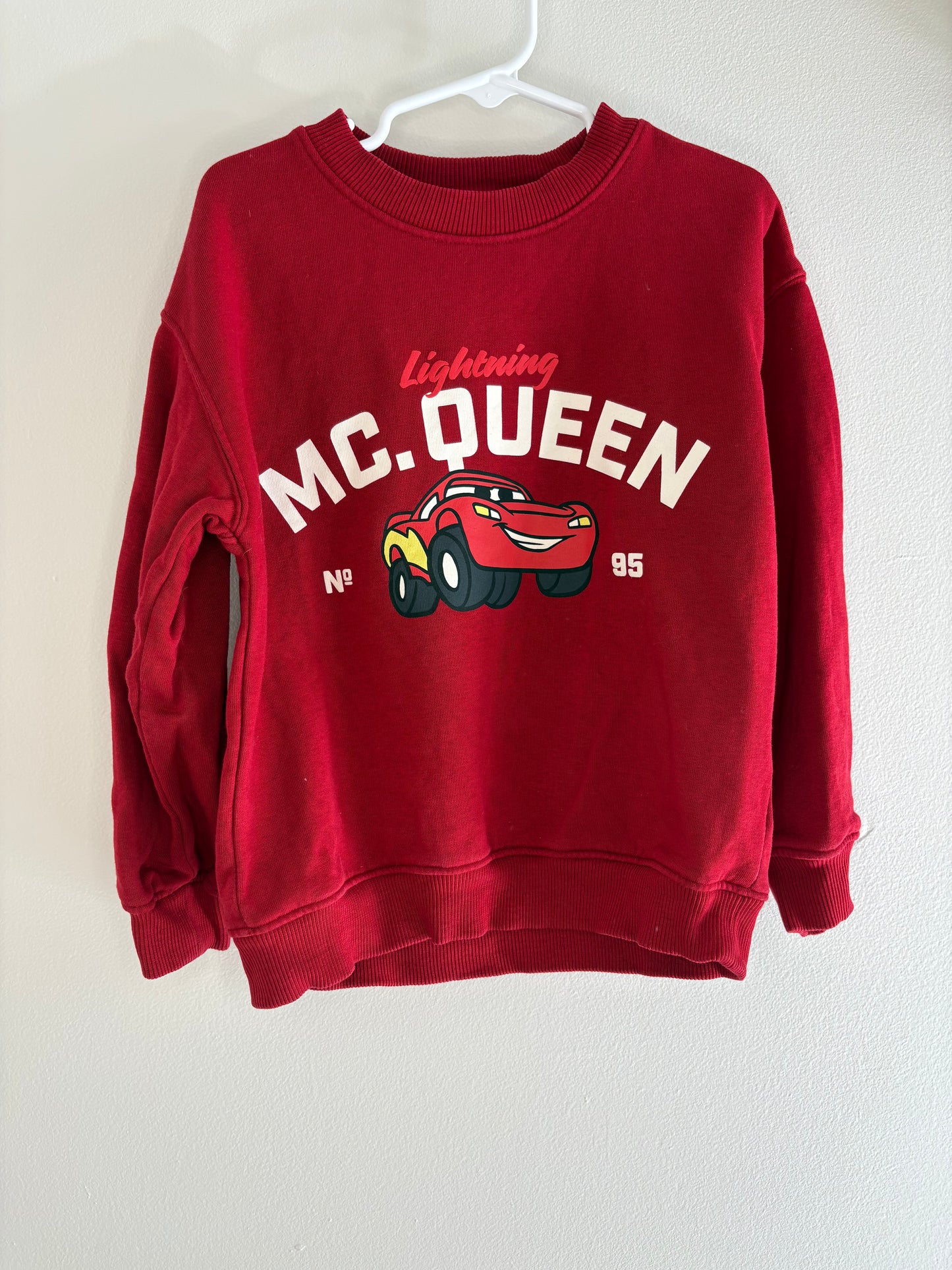 pre-loved :: 4-5T Lightning McQueen Crewneck