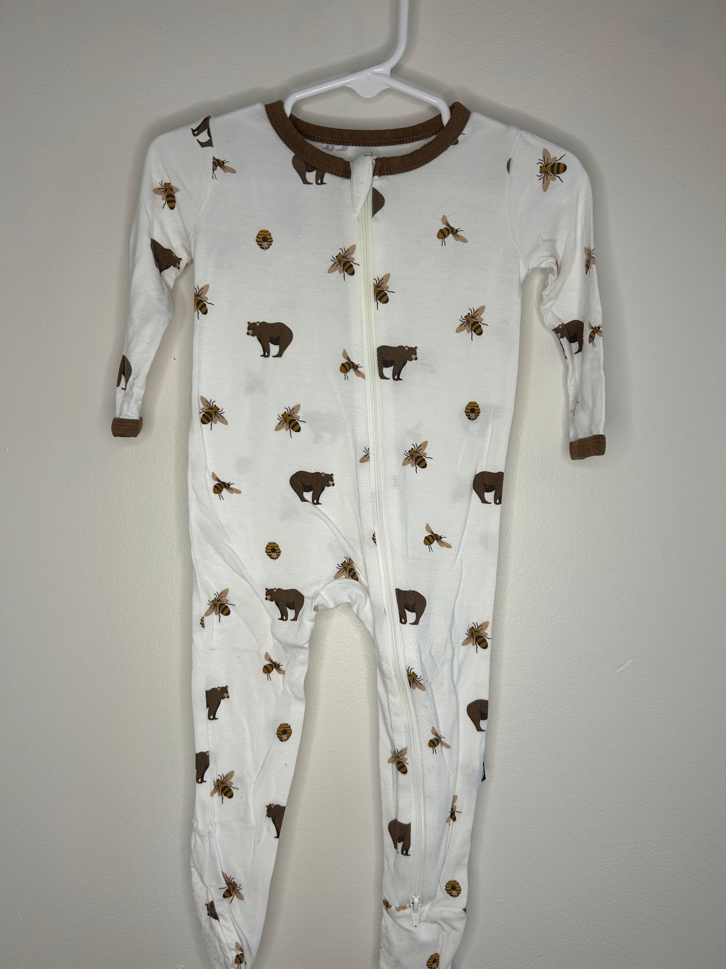 pre-loved :: 6-12M Honey Bear Bamboo Sleeper (GUC)