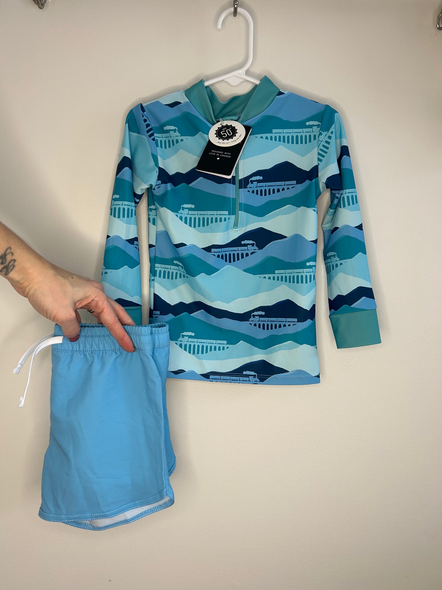 pre-loved :: 4-5T Blue Trains 2pc Swim Set (NWT)