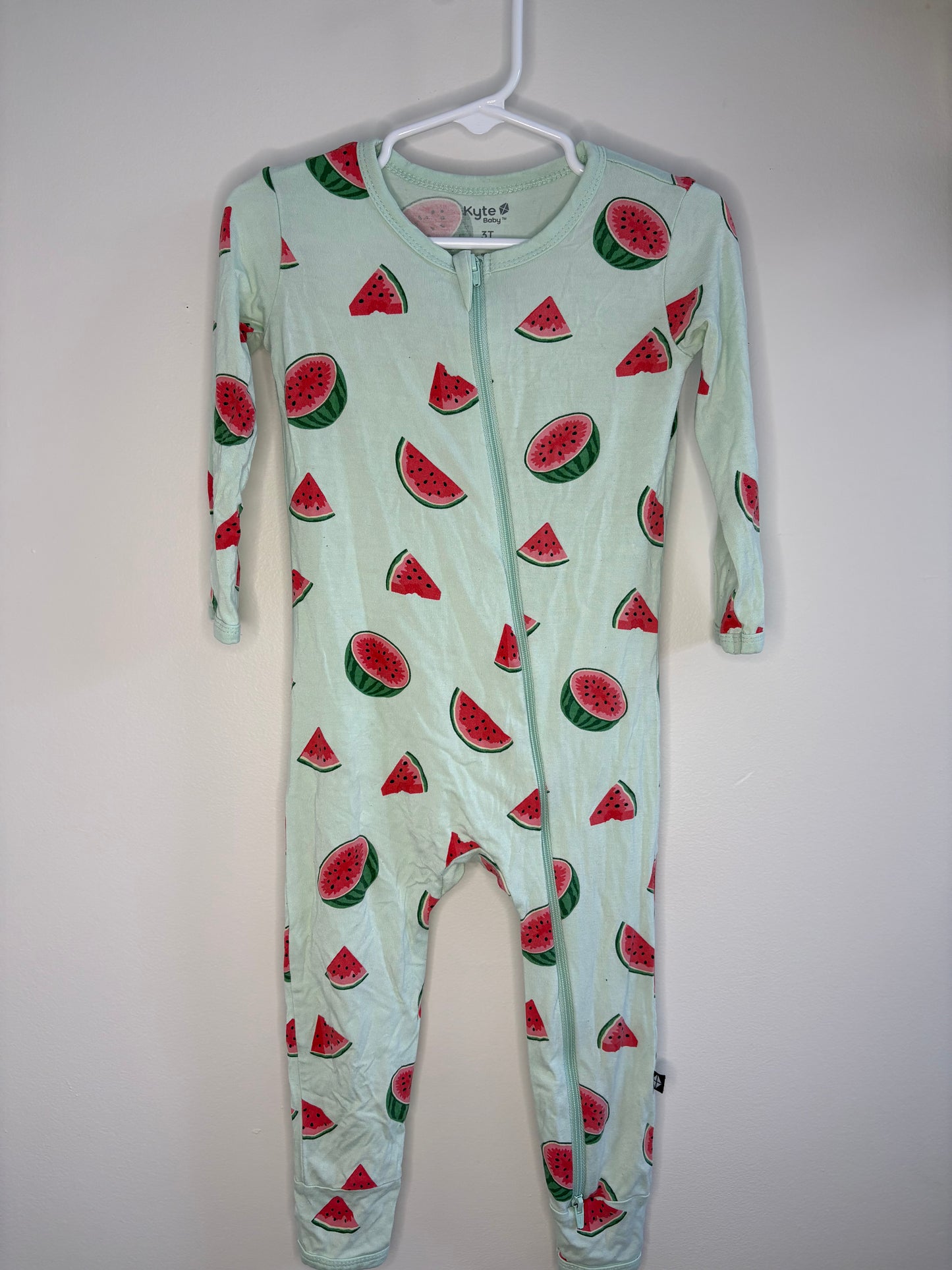 pre-loved :: 3T Watermelon Bamboo Sleeper GUC