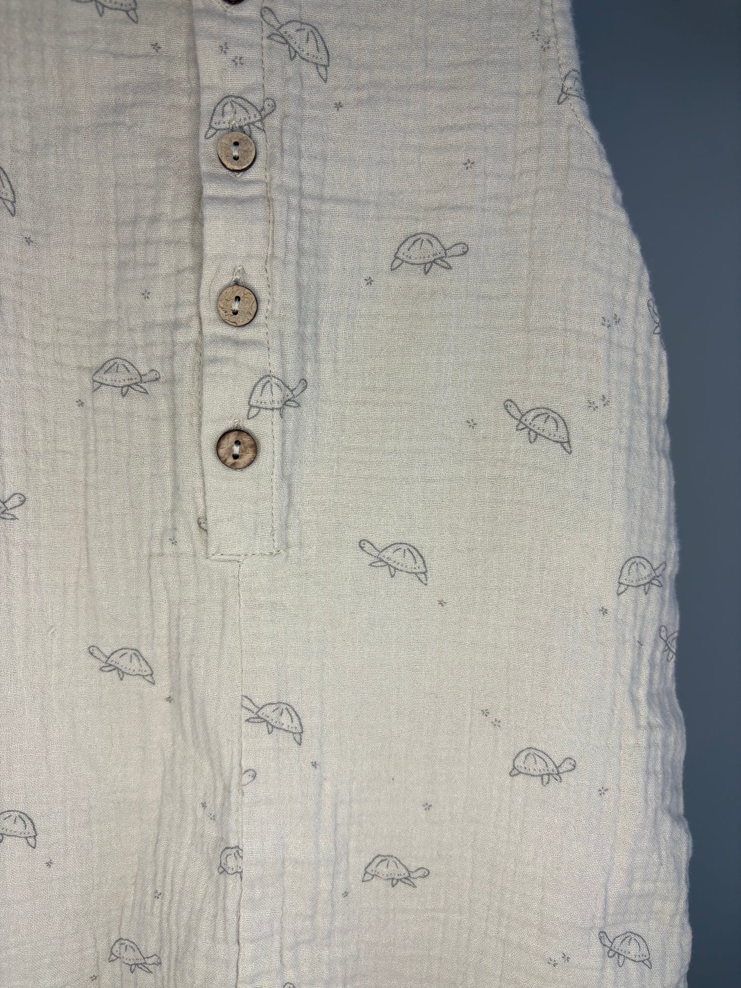 pre-loved :: 18-24M Neutral Turtle Muslin Pant Romper