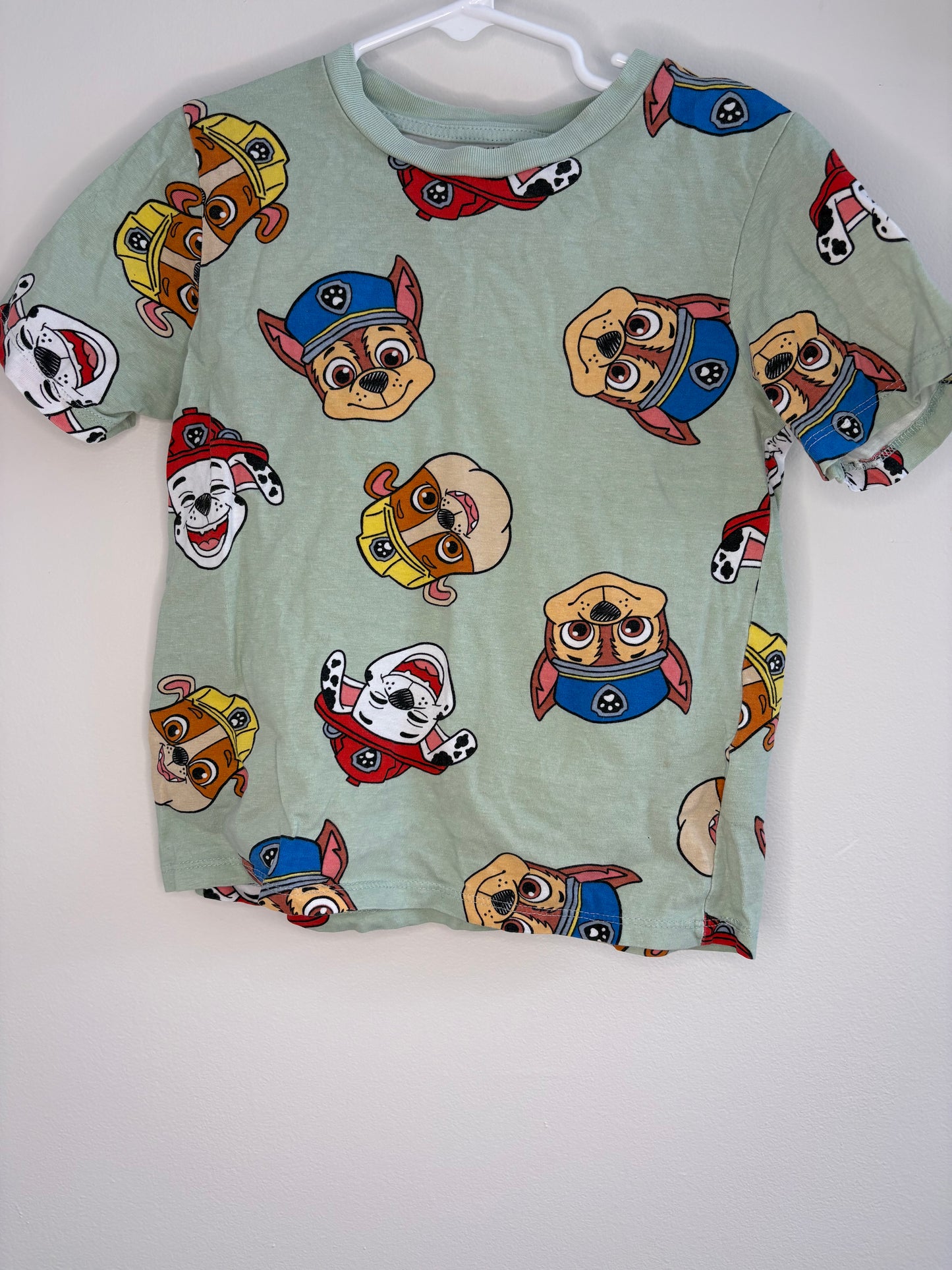 pre-loved :: 4-5T Paw Patrol Tee