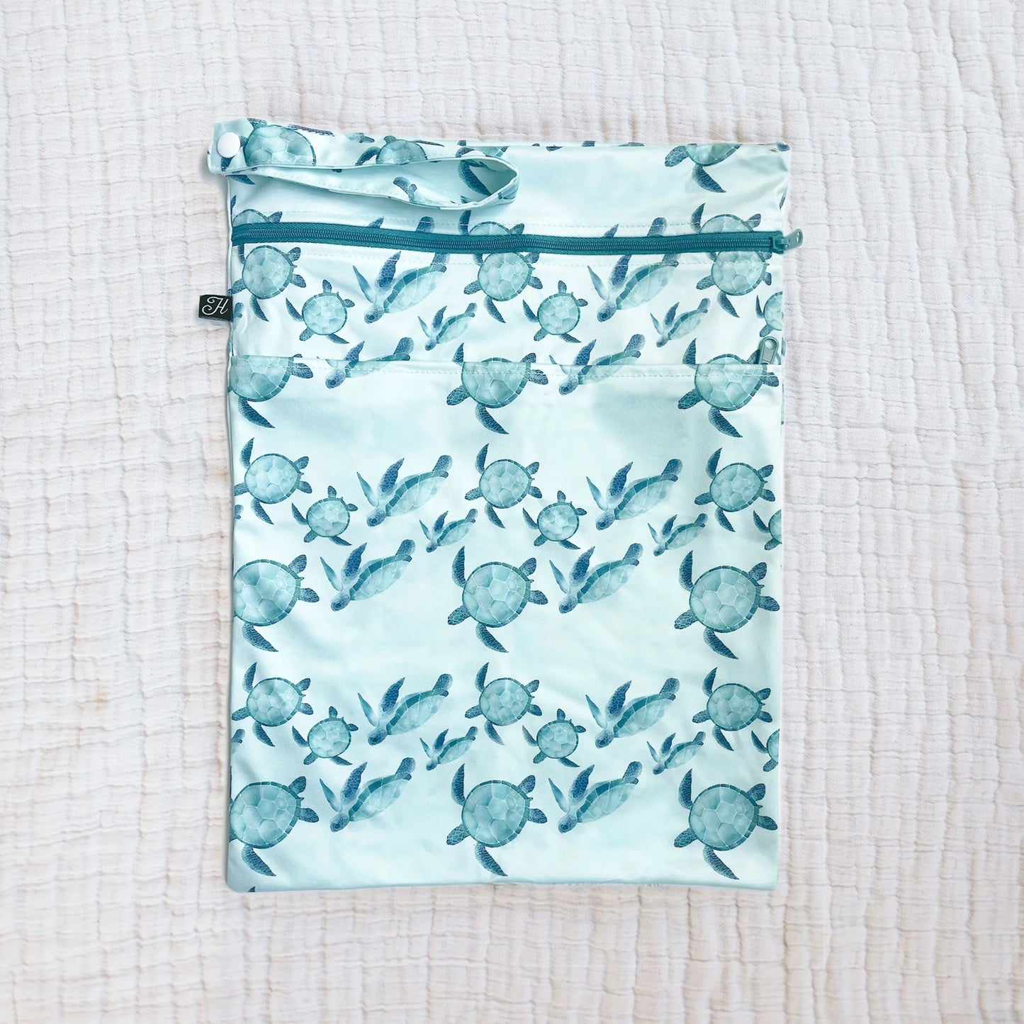 Honeysuckle Swim Co. - Wet Bag Turtles