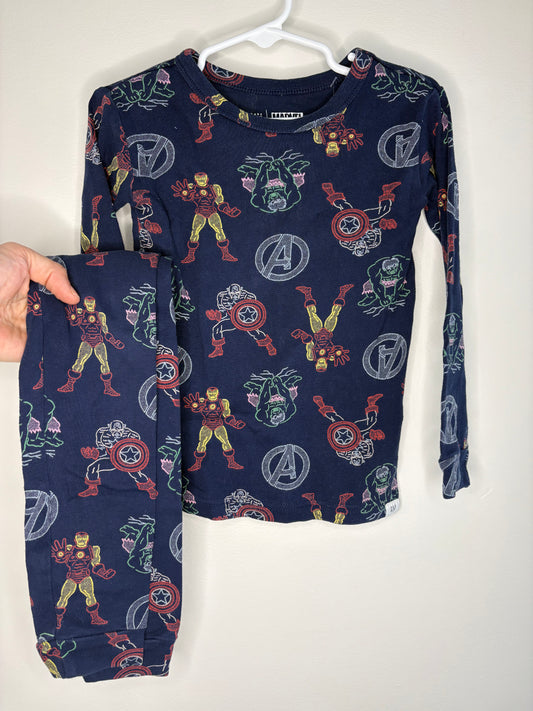 pre-loved :: 5T Marvel Heroes Jammies