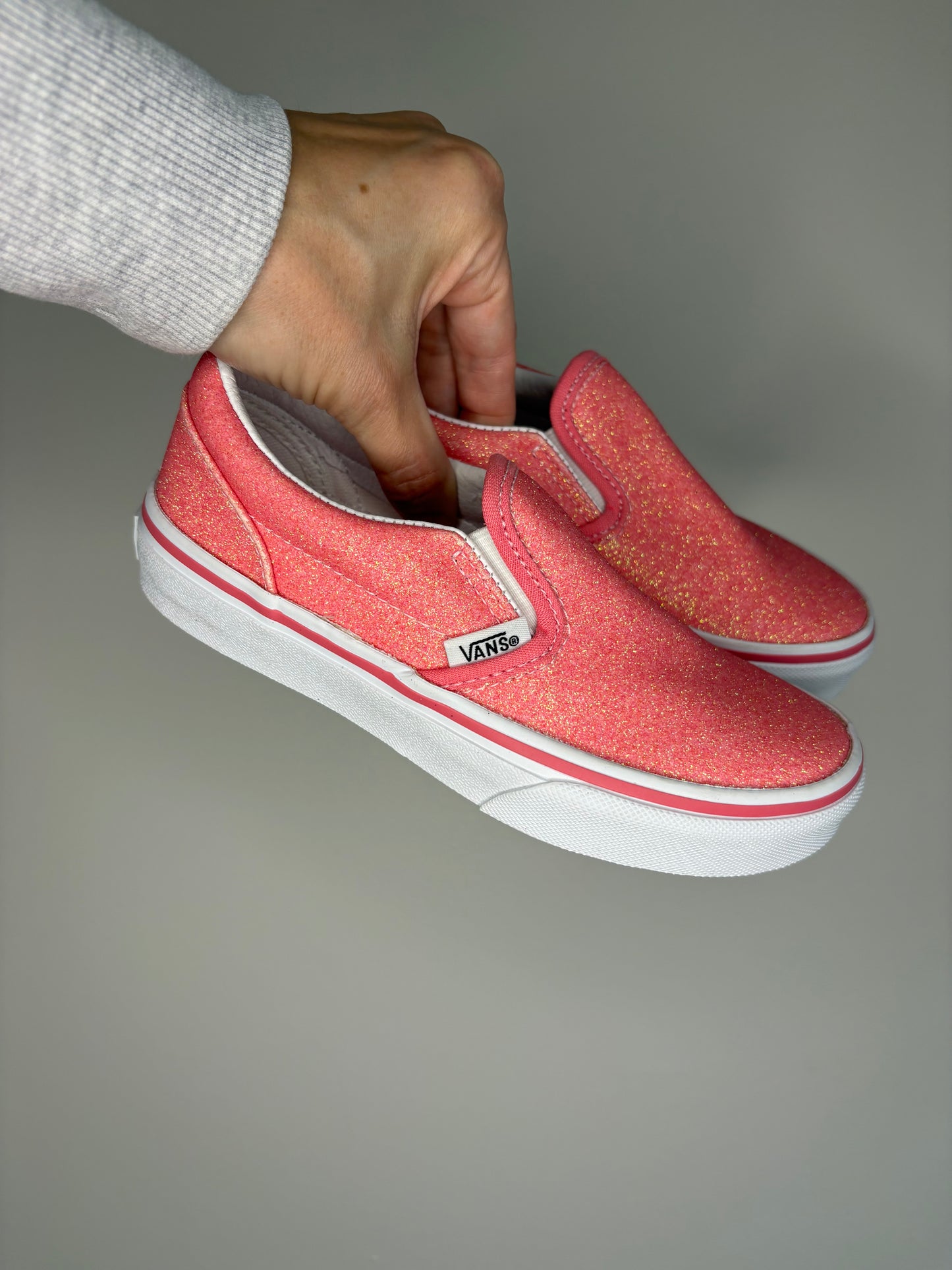 pre-loved :: Toddler 13 Classic Slip-On Glitter Pink (NEW)