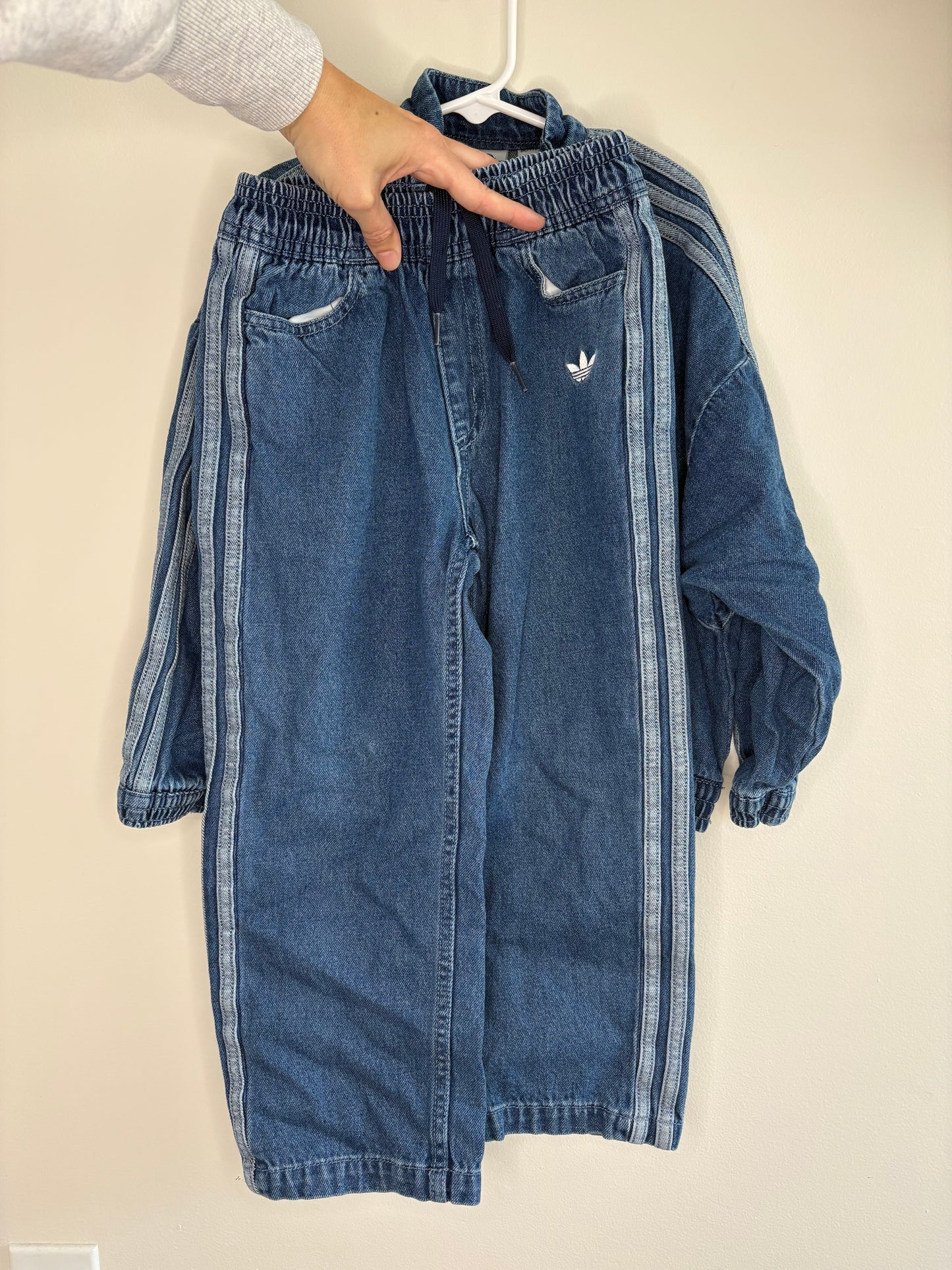 pre-loved :: 5-6Y Denim Track Suit (OBSESSED!)