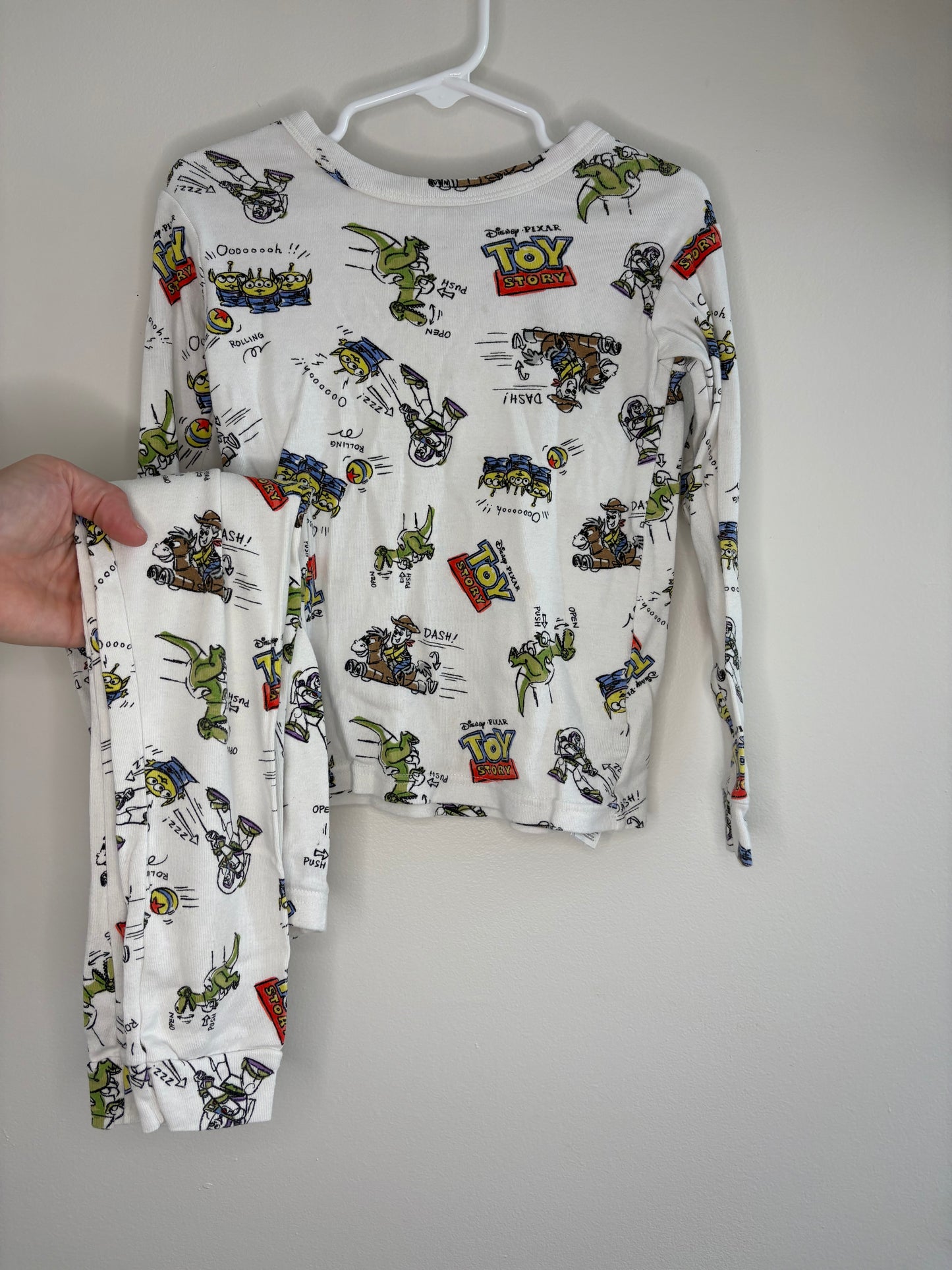 pre-loved :: 5T Toy Story Jammies