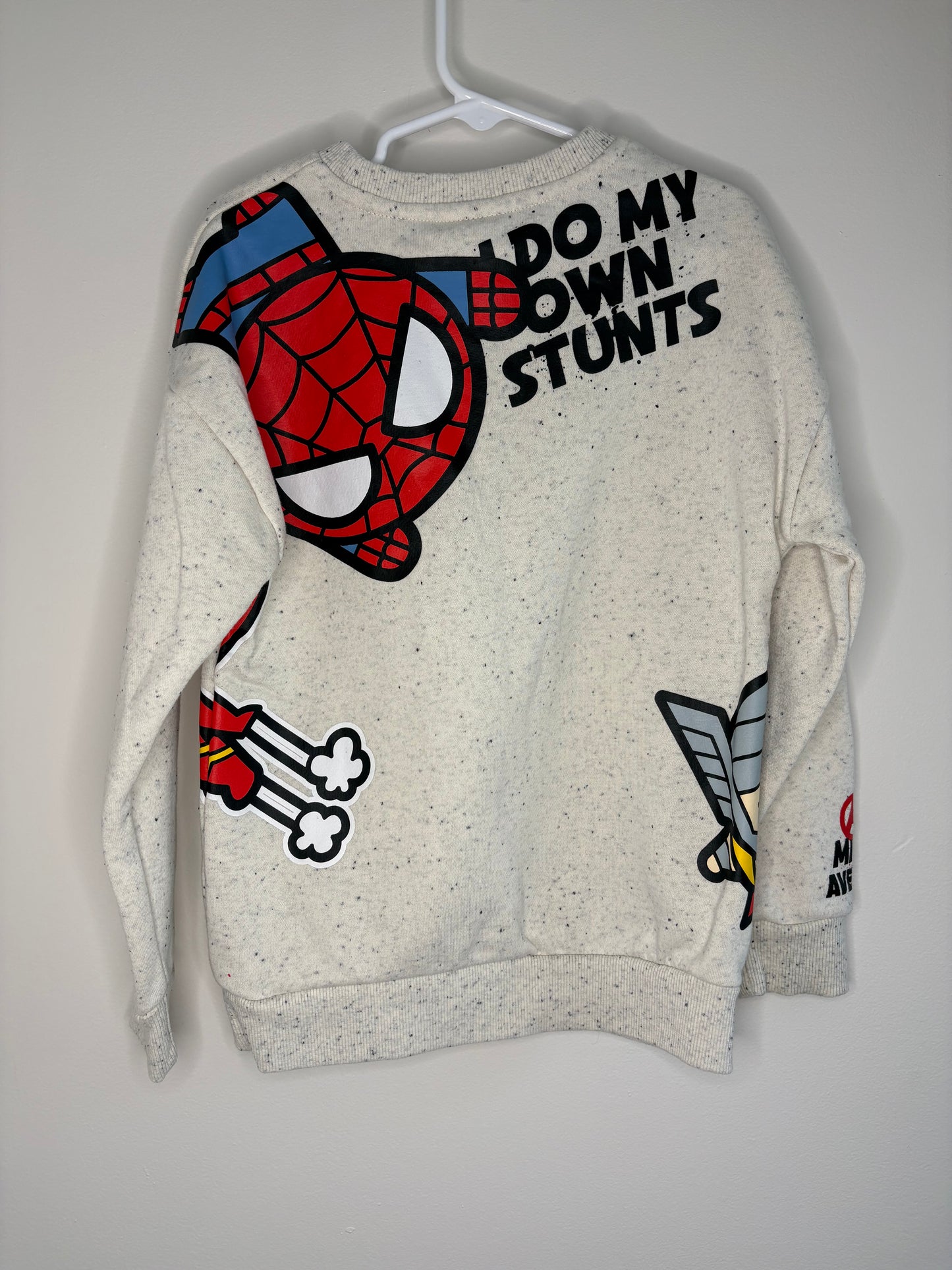 pre-loved :: 7-8Y Marvel Crewneck