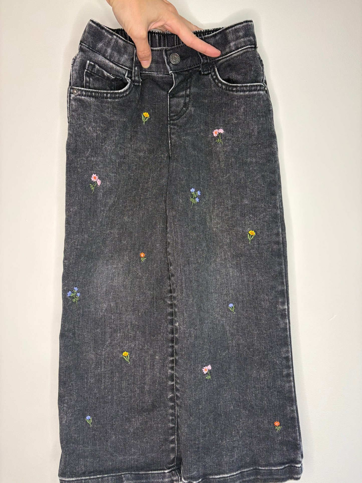pre-loved :: 5T Grey Wash Embroidered Denim