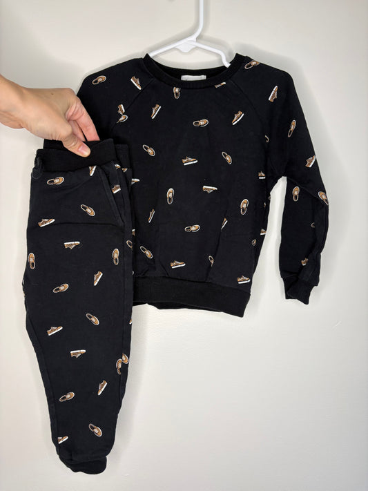 pre-loved :: 24M Sneaker Print Matching Set