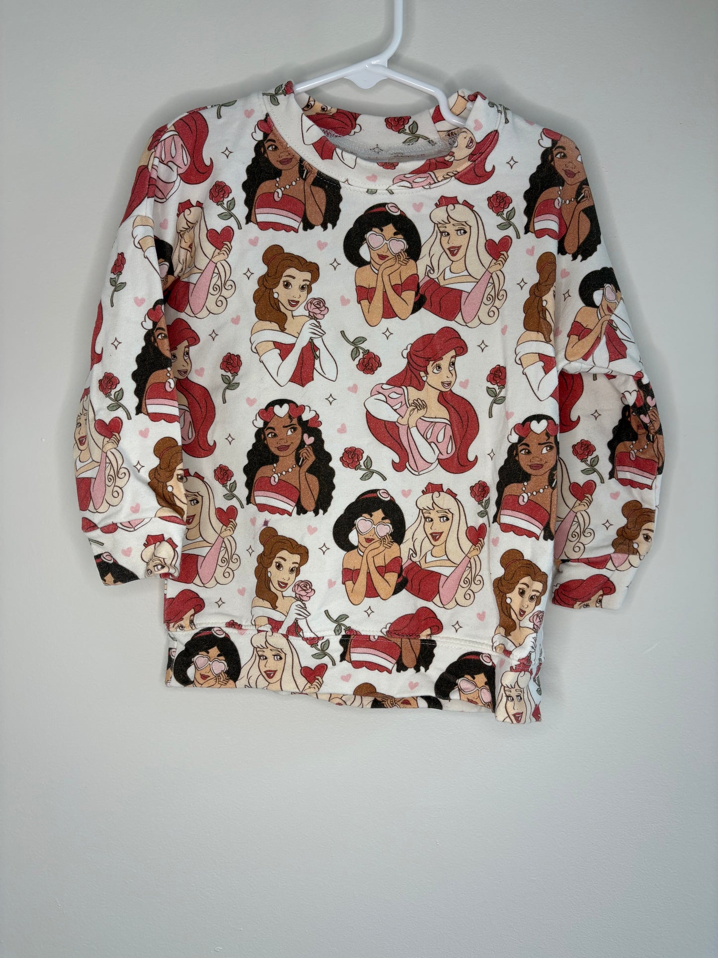 pre-loved :: 4T Princess Hearts Crewneck