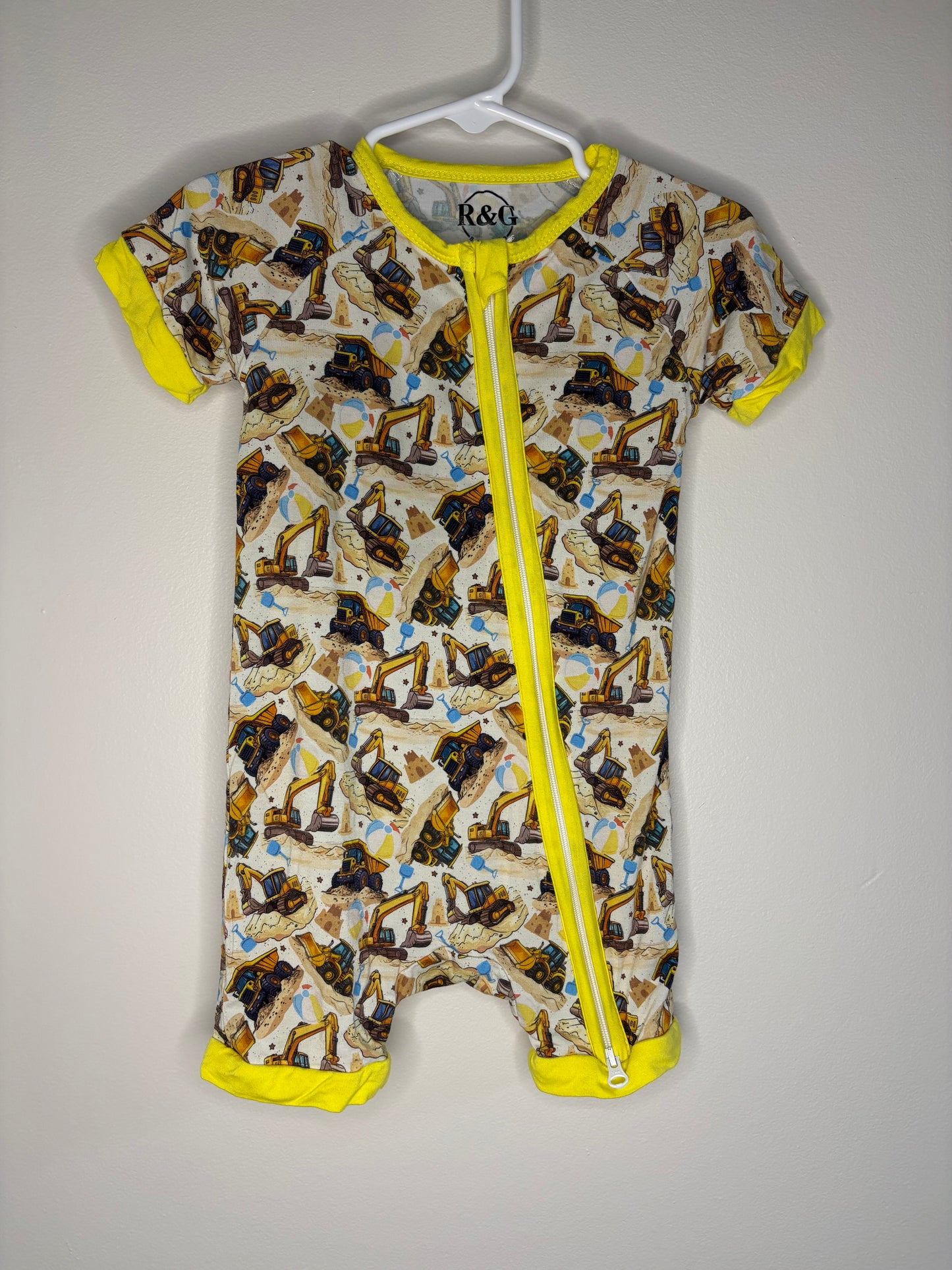 pre-loved :: 2T Construction Bamboo Short Romper