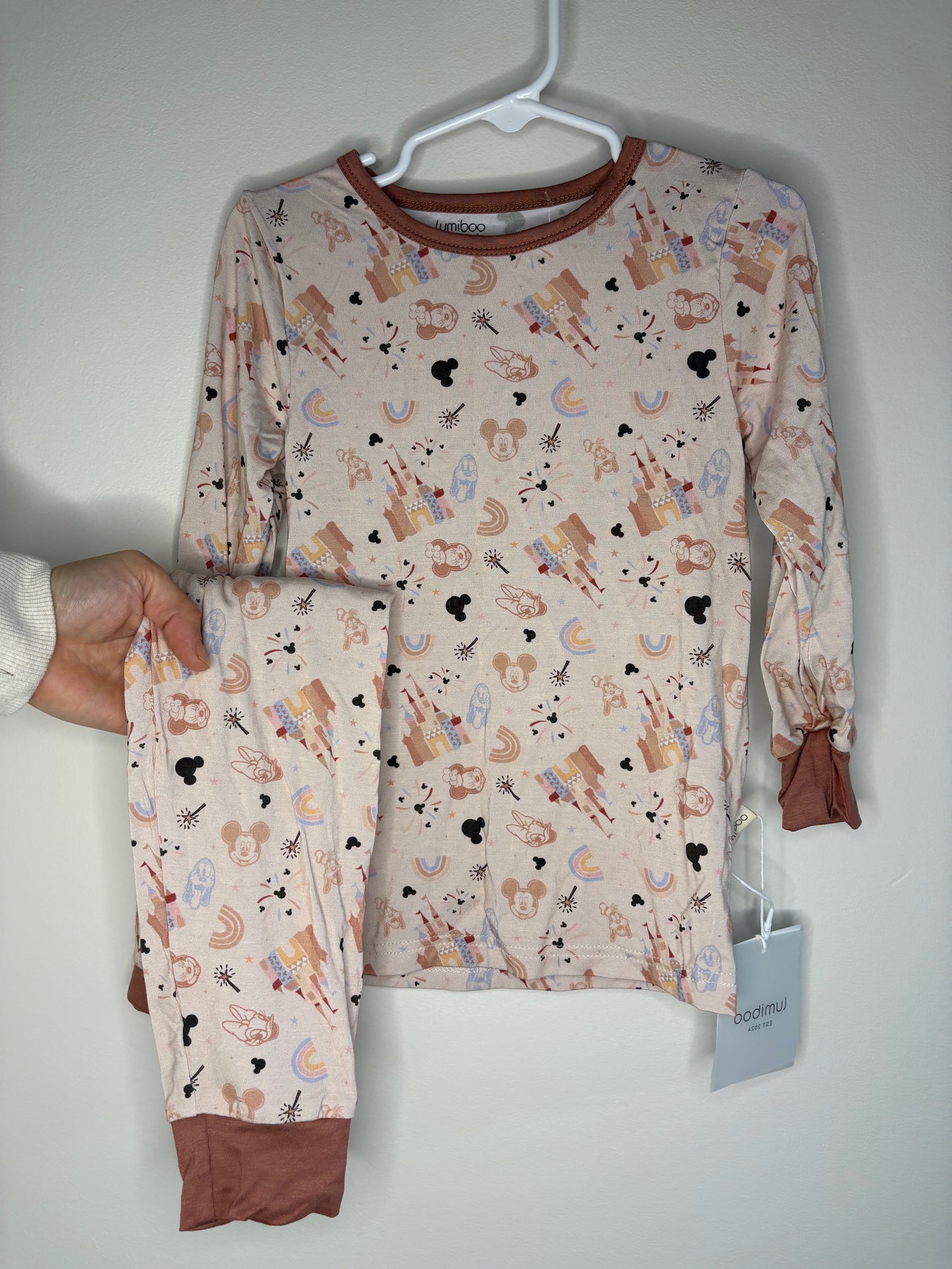 pre-loved :: 4T Disney Park Bamboo Jammies (NWT)