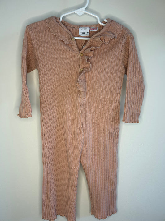 pre-loved :: 12-18M Pink Ribbed Lace Pant Romper by ZARA