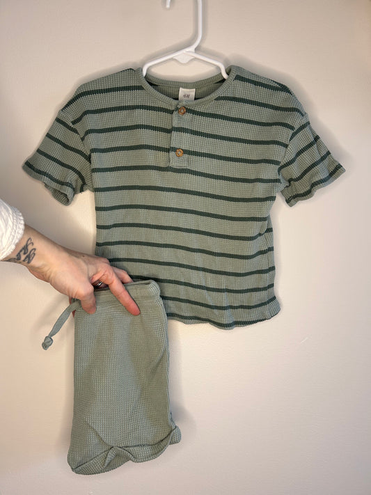pre-loved :: 18-24M Green Stripe Waffle Short & Top Set by H&M