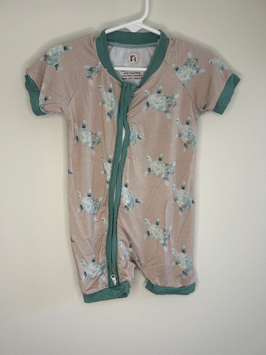 pre-loved :: 12-18M Turtle Print Bamboo Short Romper by Baaamboo'd