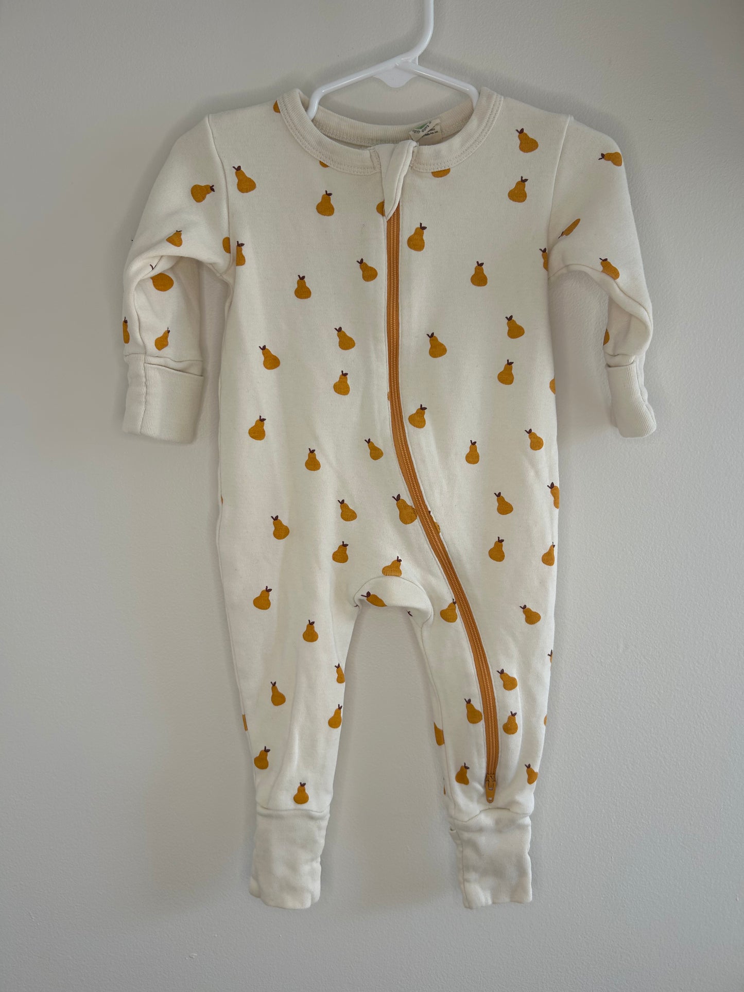 pre-loved :: 3-6M Pear Print Sleeper by Parade Organics