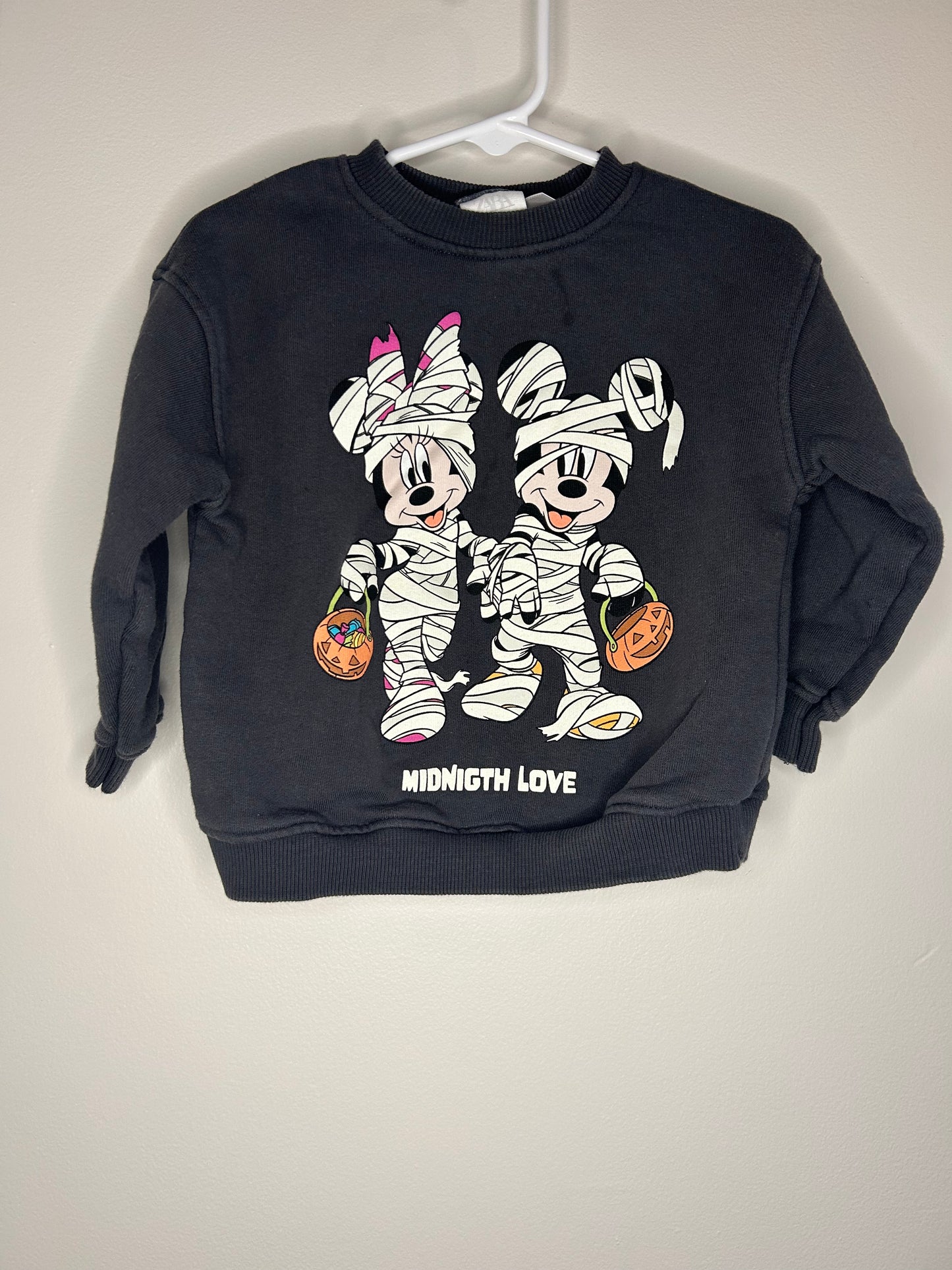 pre-loved :: 18-24M Midnight Love Disney Halloween Crewneck