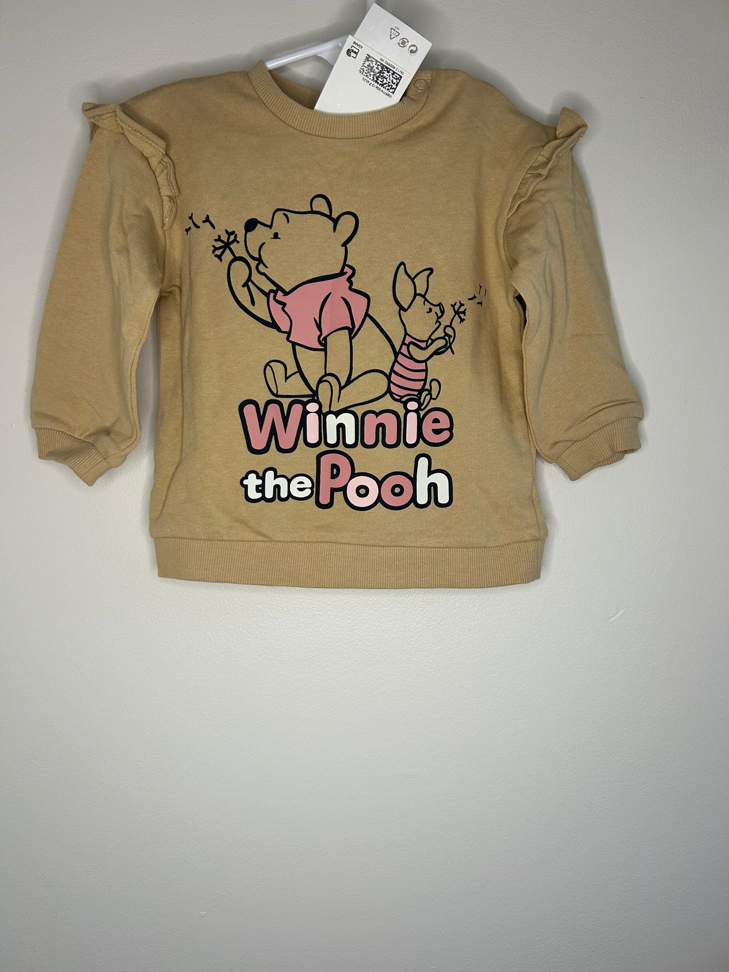pre-loved :: 12-18M Winnie the Pooh Crewneck (NWT)