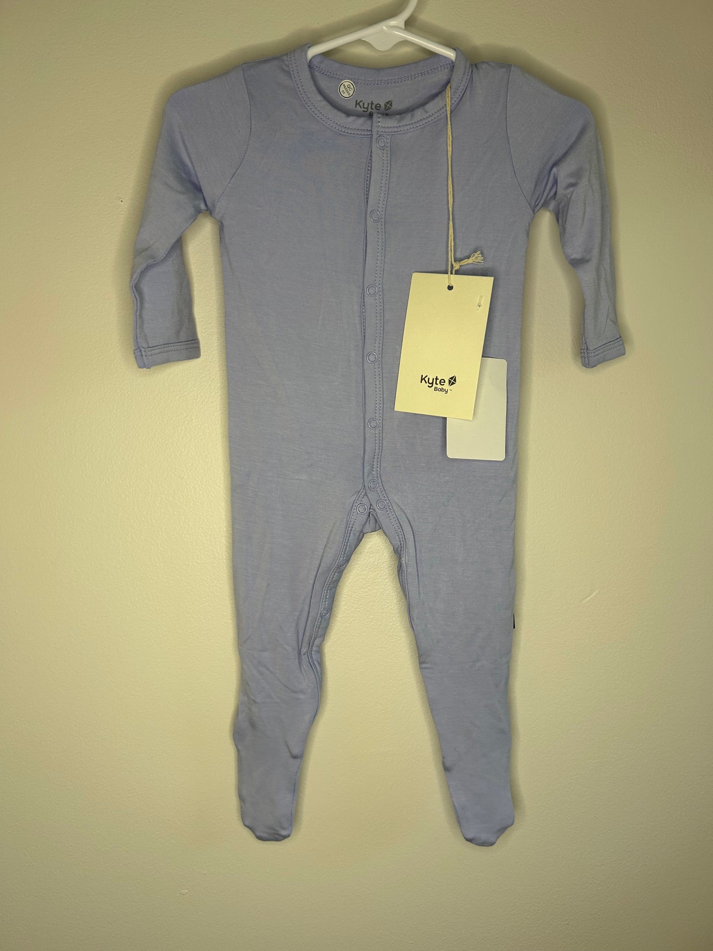 pre-loved :: 3-6M Light Violet Bamboo Footed Sleeper (NWT)
