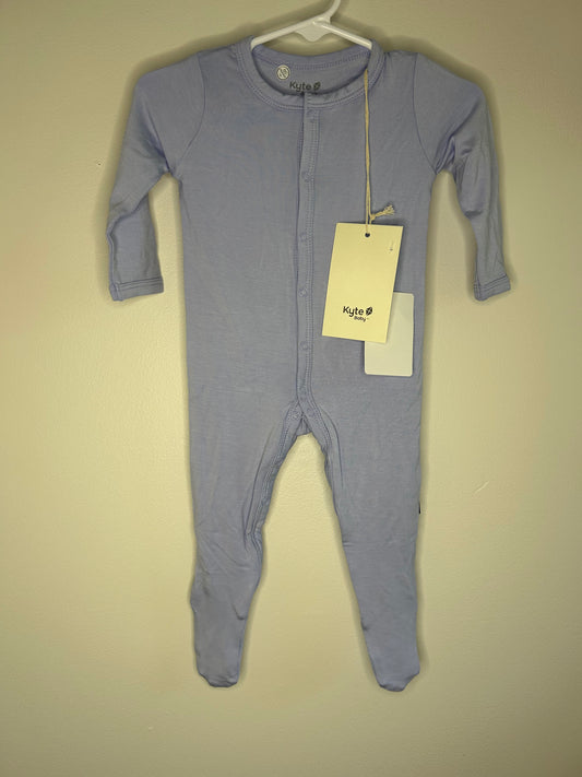 pre-loved :: 3-6M Light Violet Bamboo Footed Sleeper (NWT)