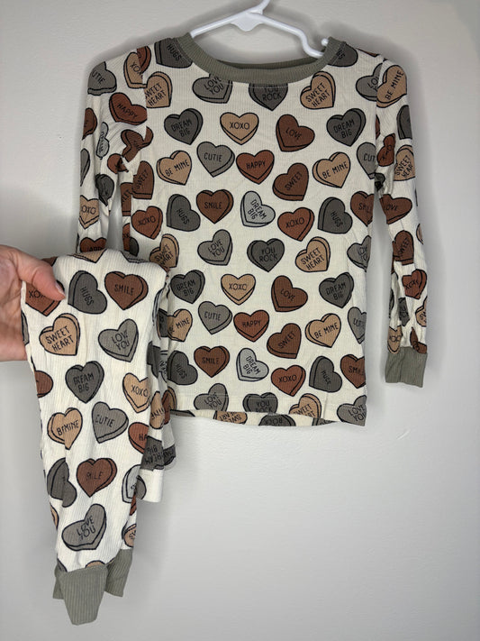 pre-loved :: 3T Neutral Hearts Bamboo Jammies