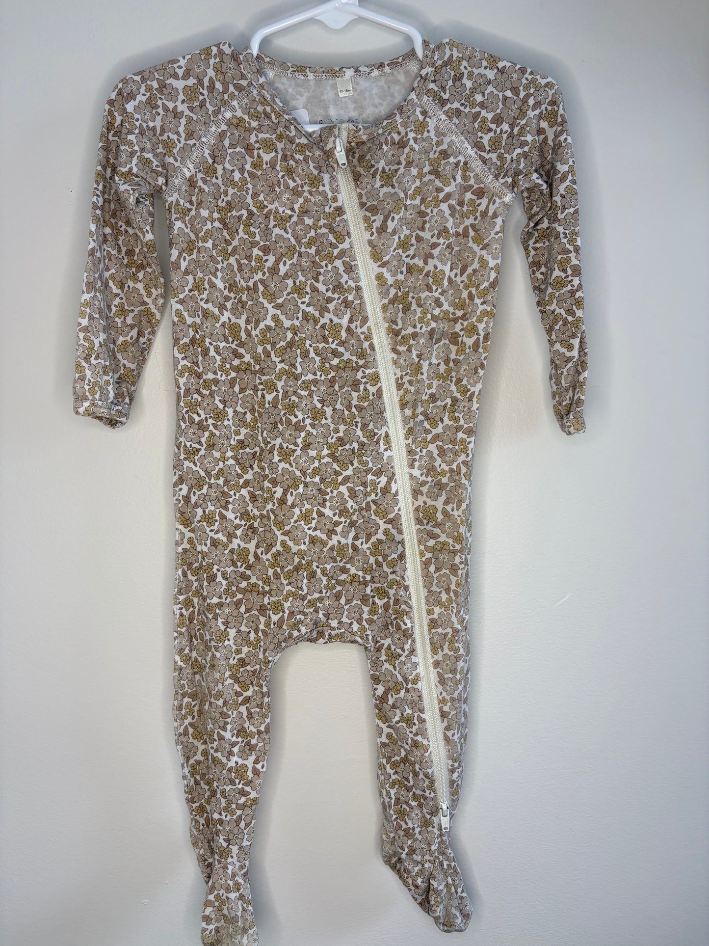 pre-loved :: 12-18M Floral Bamboo Footed Sleeper
