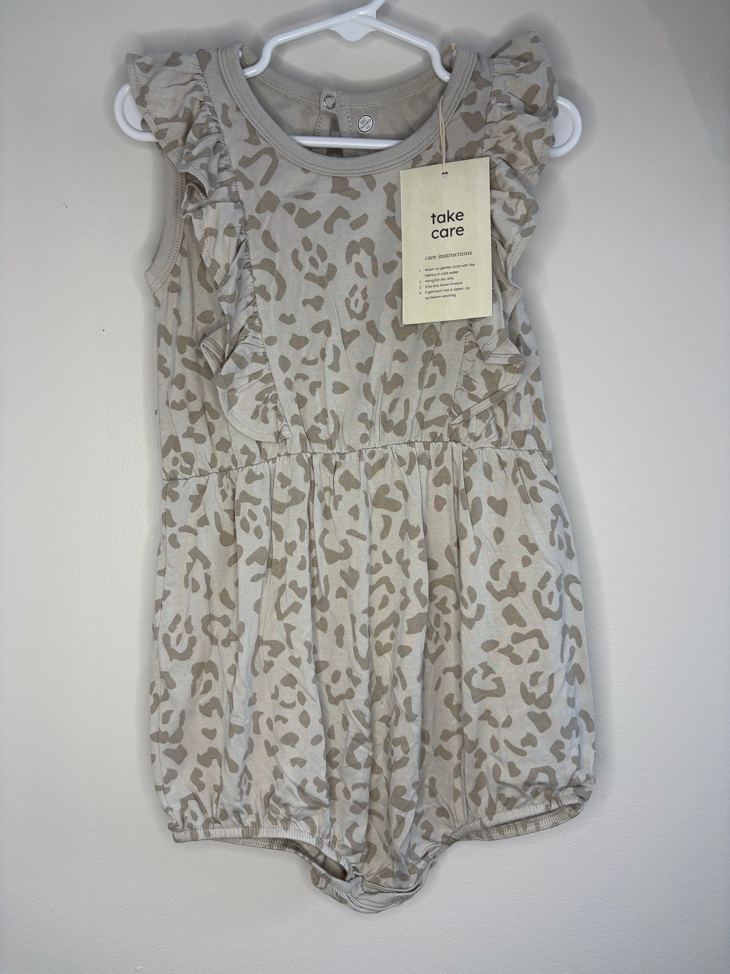 pre-loved :: 4T Beige Leopard Bamboo Romper (NWT)
