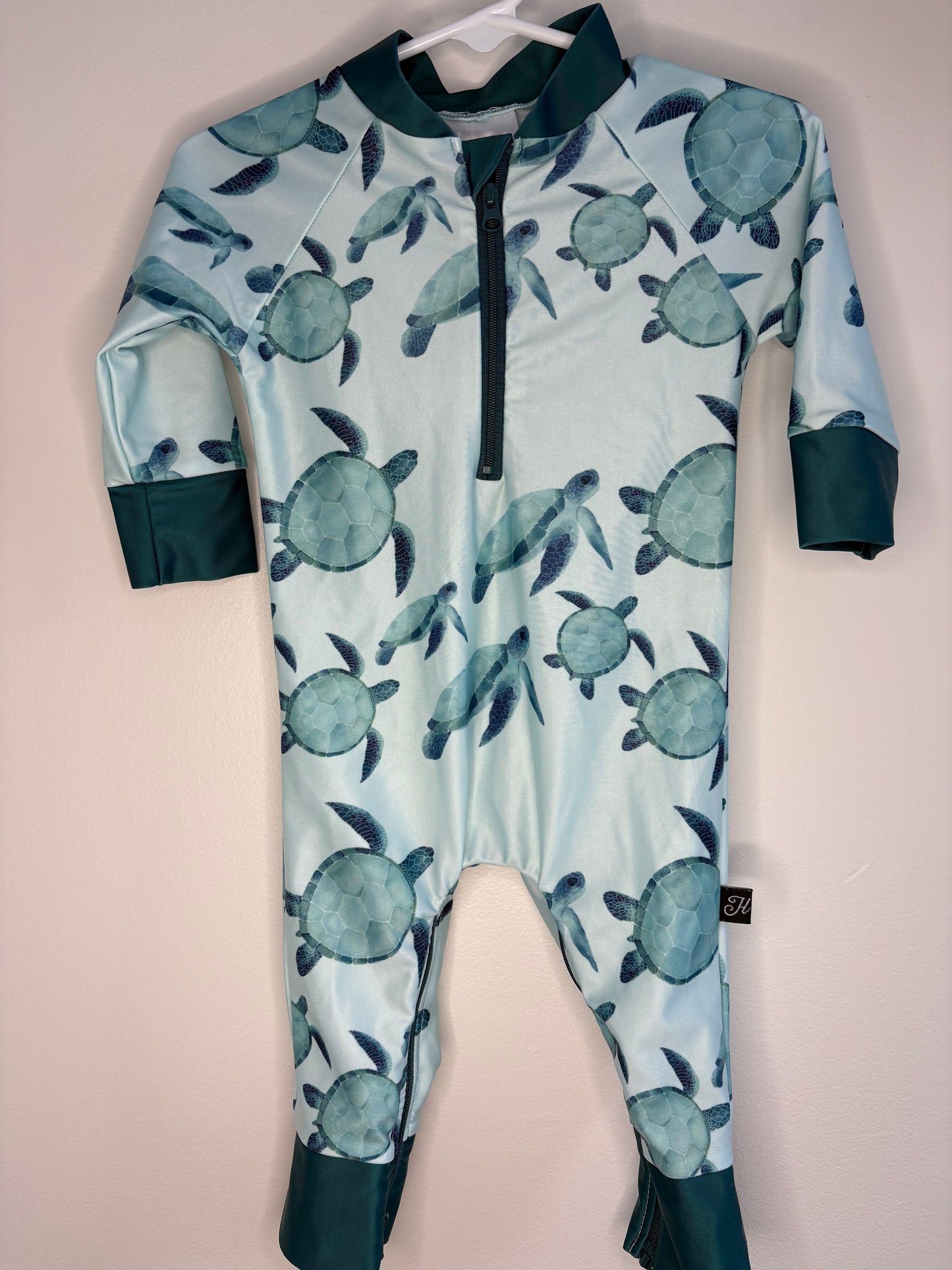 pre-loved :: 6-12M Turtle Sunsuit