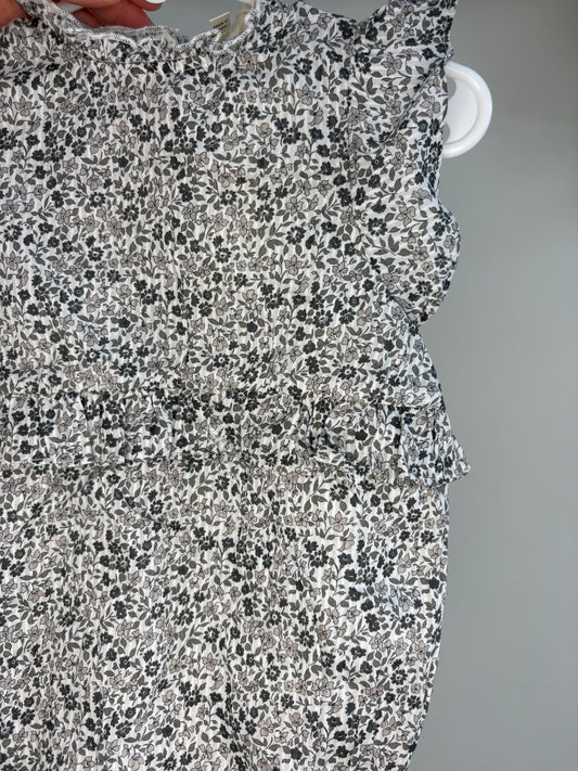 pre-loved :: 2T Grey Floral Short Romper (NWT)