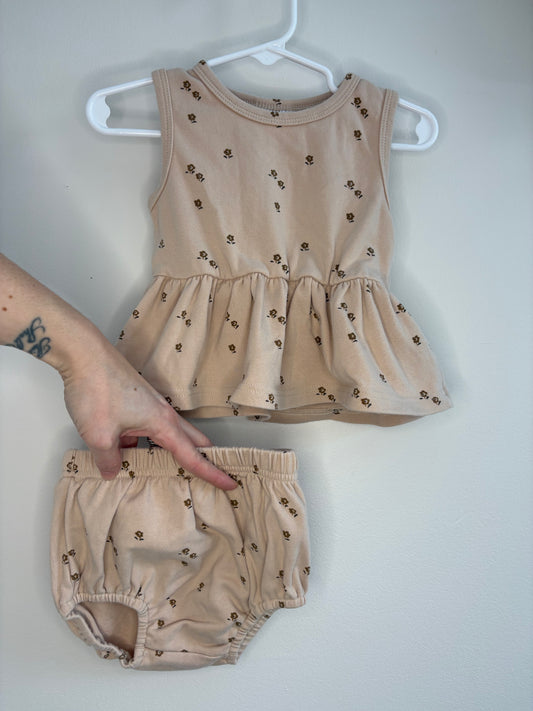 pre-loved :: 6-12M Neutral Floral Peplum Tank & Shorts