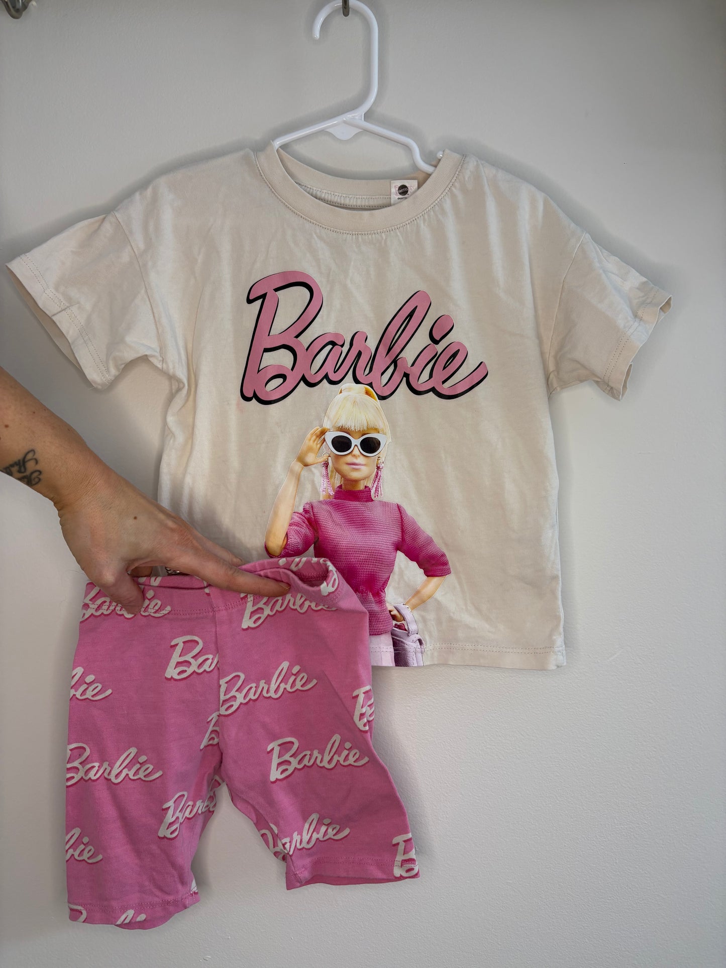 pre-loved :: 2-3T Barbie Short & Top Set (flaw)